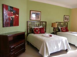 10 Bedroom Guesthouse - Montego Bay Cinnamon Hill Экстерьер фото